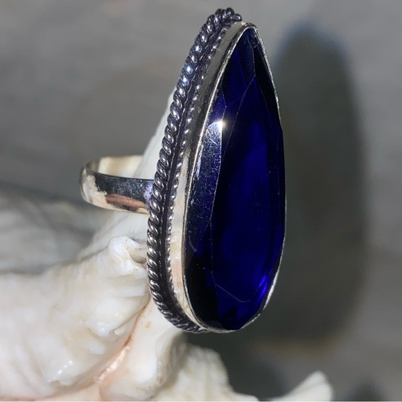 London Blue Topaz bevel cut teardrop statement ring - Picture 5 of 13